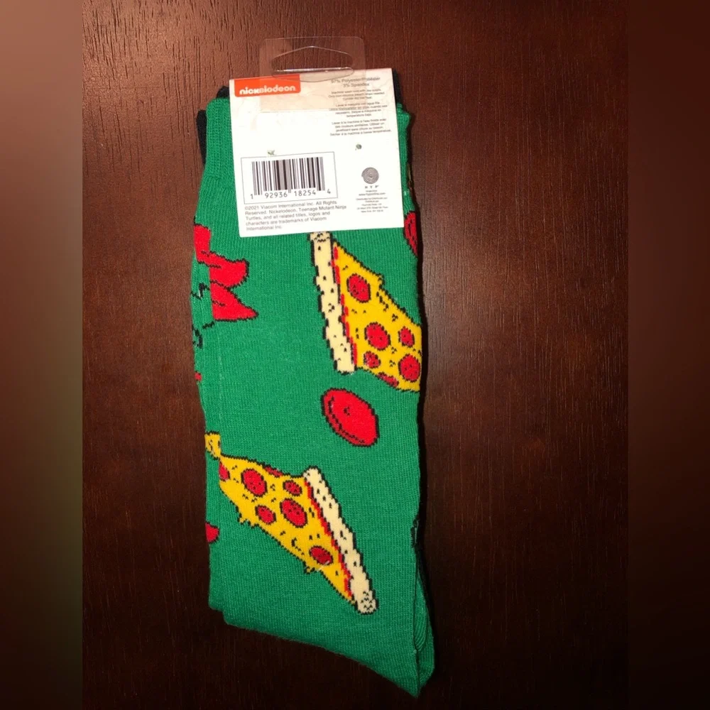 TEENAGE MUTANT NINJA TURTLES NOVELTY CREW SOCKS NWT MEN’S SHOE SIZE 6-12